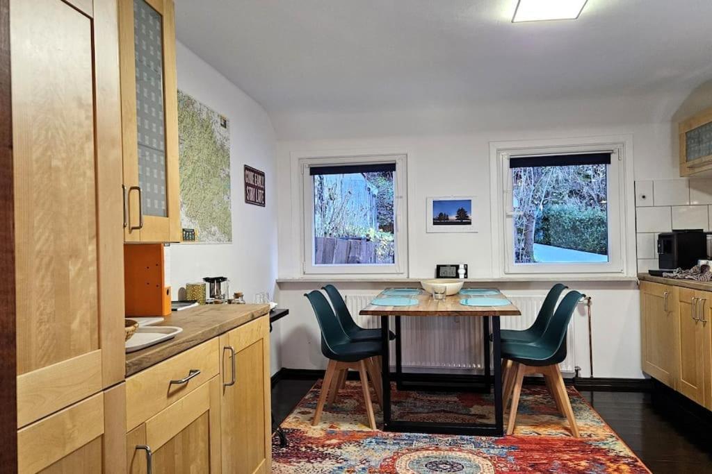 Stadt-Ferienwohnung Mit 55 M² Fuer 2 Erw. Personen Und Kind Bis 3 Jahren 바트라우터베르크 외부 사진