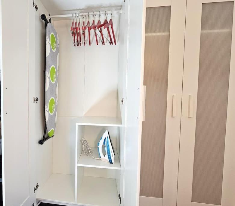 Stadt-Ferienwohnung Mit 55 M² Fuer 2 Erw. Personen Und Kind Bis 3 Jahren 바트라우터베르크 외부 사진