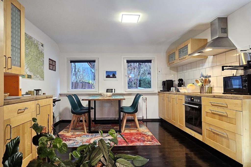 Stadt-Ferienwohnung Mit 55 M² Fuer 2 Erw. Personen Und Kind Bis 3 Jahren 바트라우터베르크 외부 사진