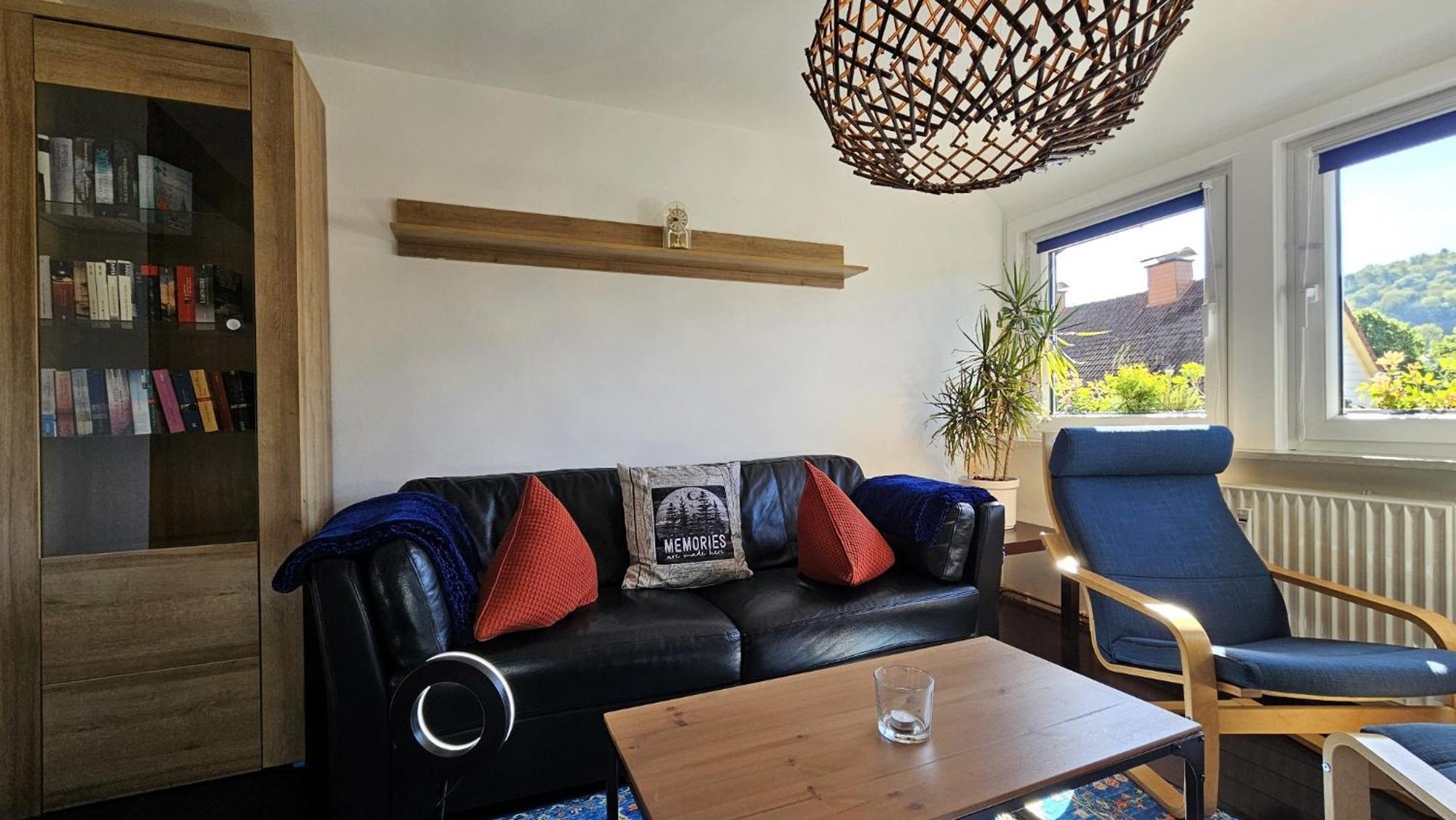 Stadt-Ferienwohnung Mit 55 M² Fuer 2 Erw. Personen Und Kind Bis 3 Jahren 바트라우터베르크 외부 사진